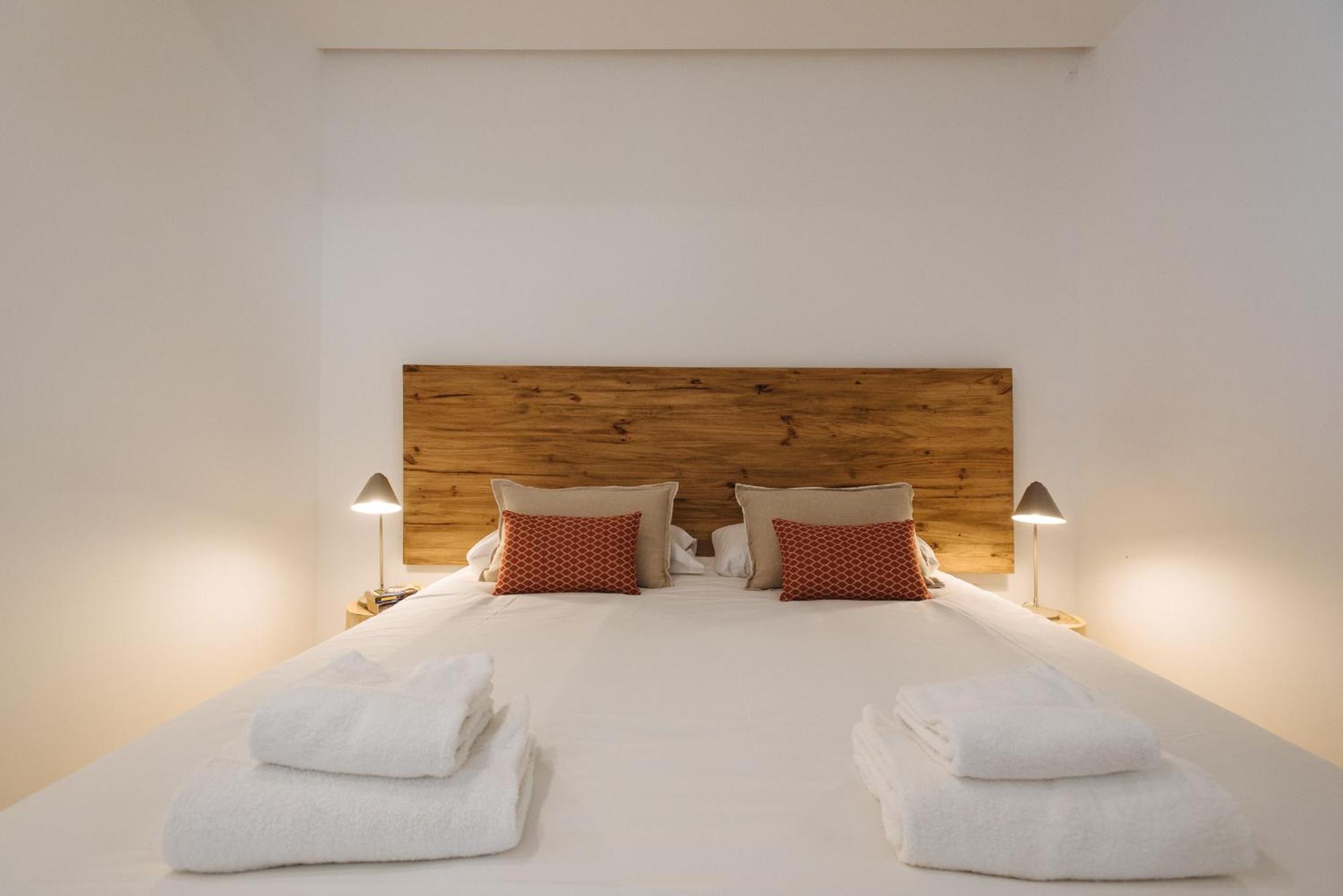 Eva Recommends Castellar Pool & Terrace Appartement *