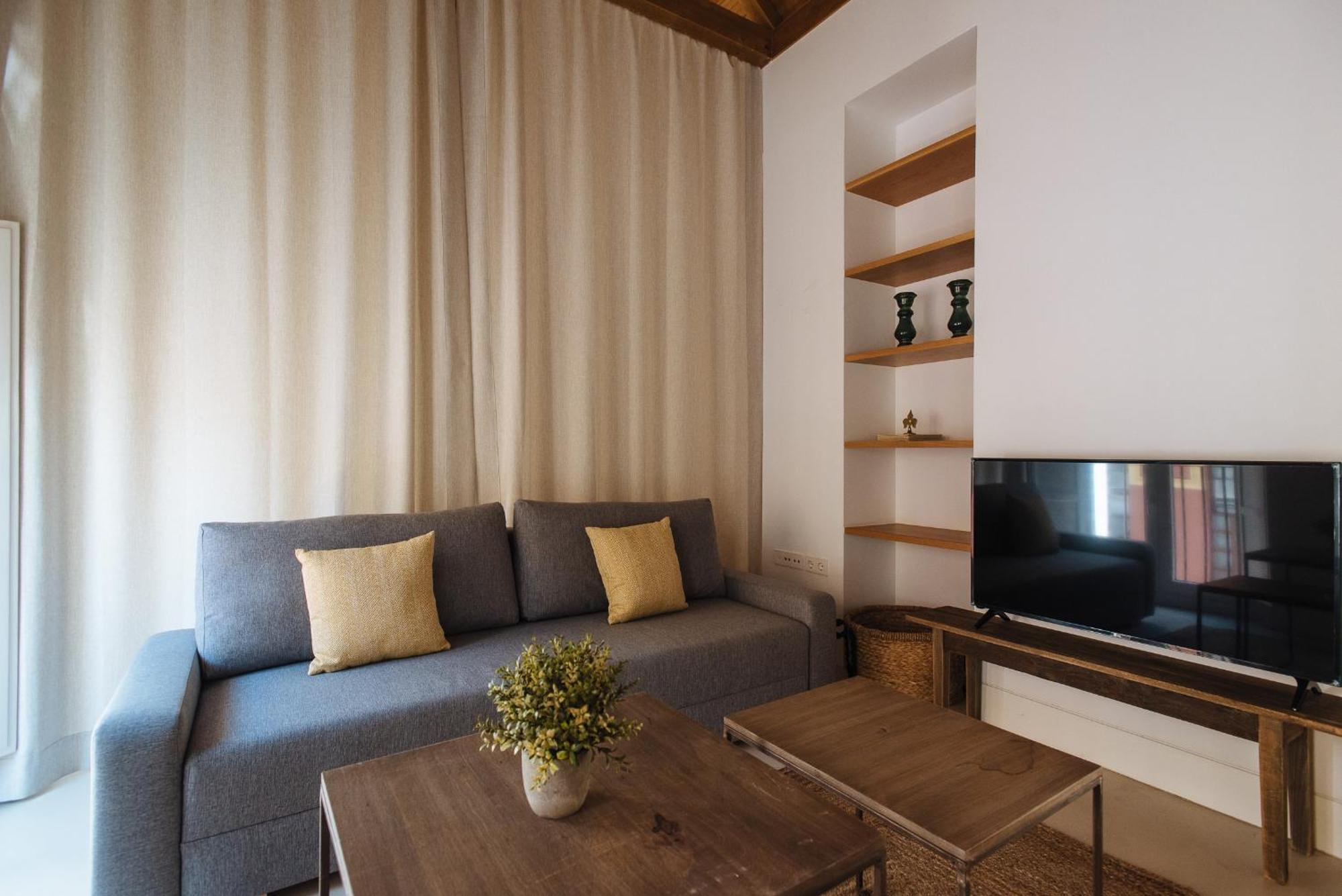 Eva Recommends Castellar Pool & Terrace Appartement Séville