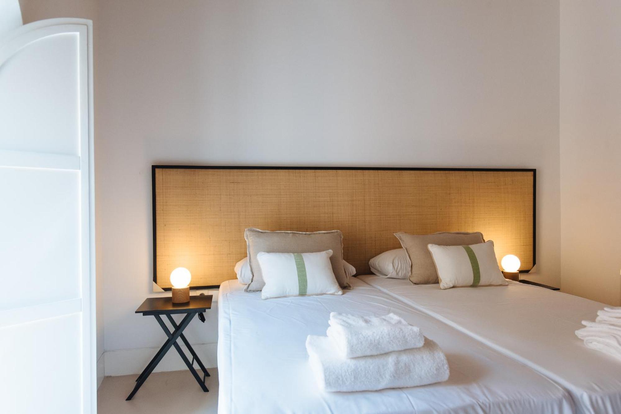 Eva Recommends Castellar Pool & Terrace Appartement *