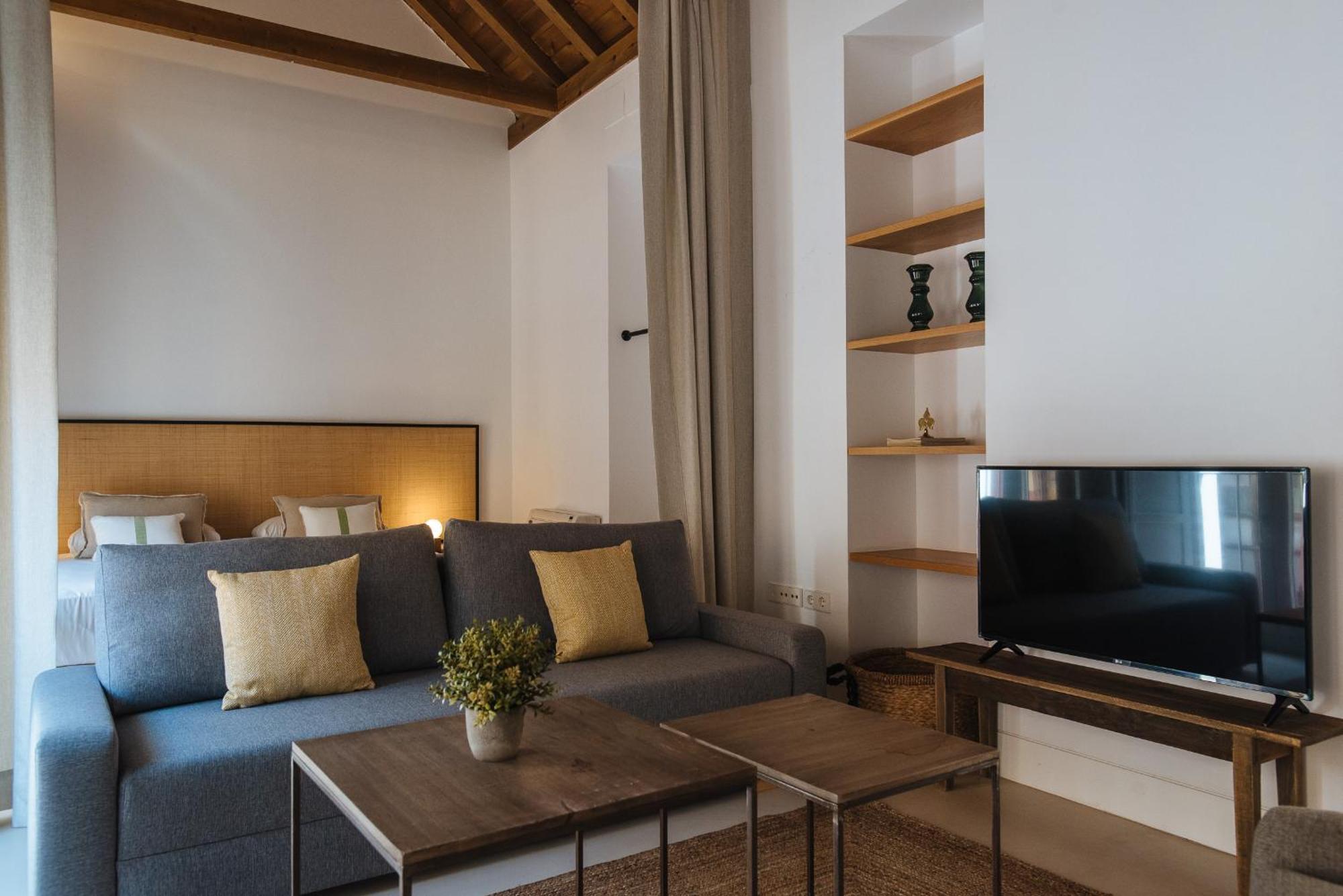 Appartement Eva Recommends Castellar Pool & Terrace