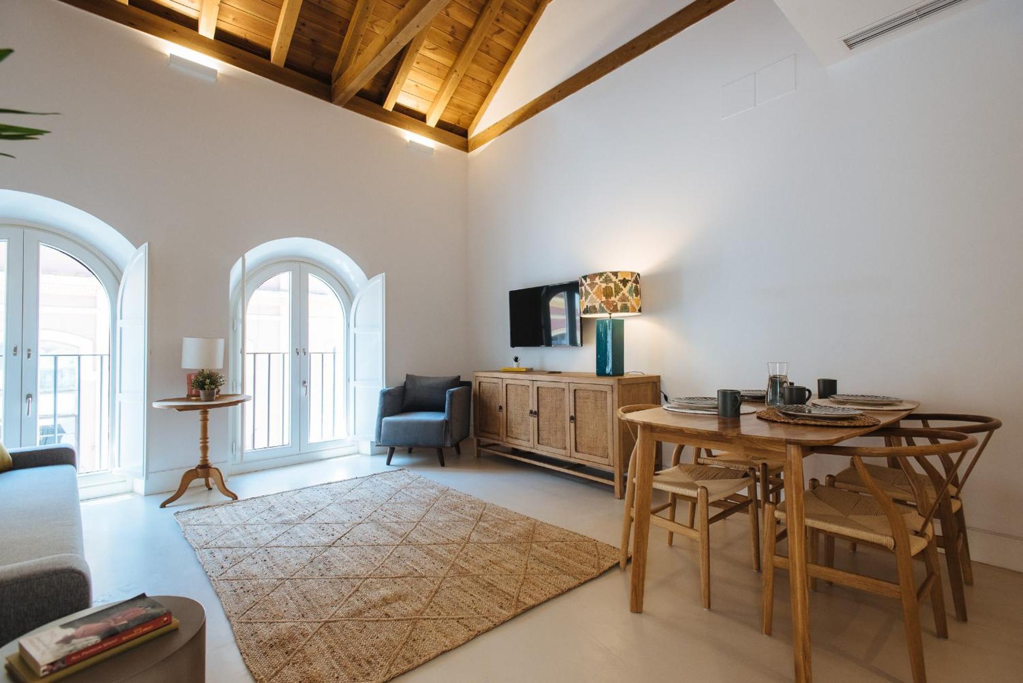 Eva Recommends Castellar Pool & Terrace *