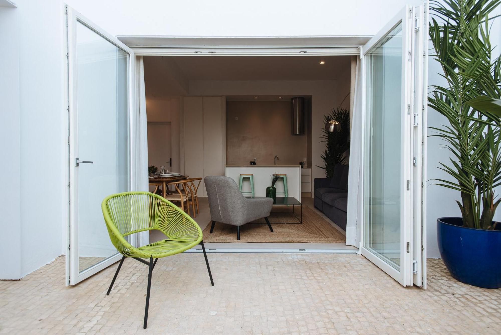 Eva Recommends Castellar Pool & Terrace Appartement *